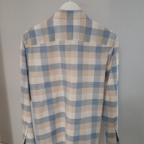 Crosby and Howard long sleeve button down shirt - Picture 2 of 5